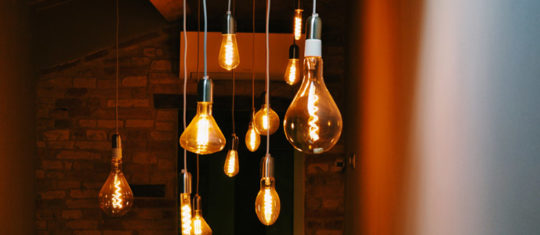 ampoules LED E14 dotées de filaments